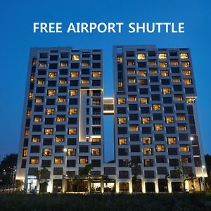 Royal Emporium Incheon Airport